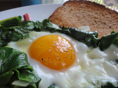 The rich yolk makes a lovely, lovely sauce