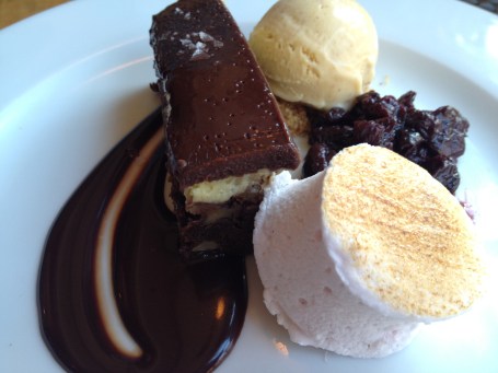 I couldn't write a post about Vermilion without mentioning this dessert. That cherry-infused marshmallow alone is worth the trip to Alexandria.